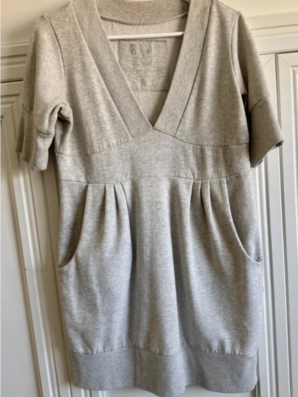 V-Neck Short Sleeve Mini Dress in Heather Gray